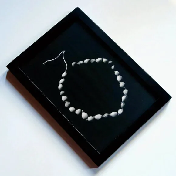 Beads by Chia Chong – 2005 Silver-Gelatin Photo Print, Framed, Limited Edition - Picture 2 of 5